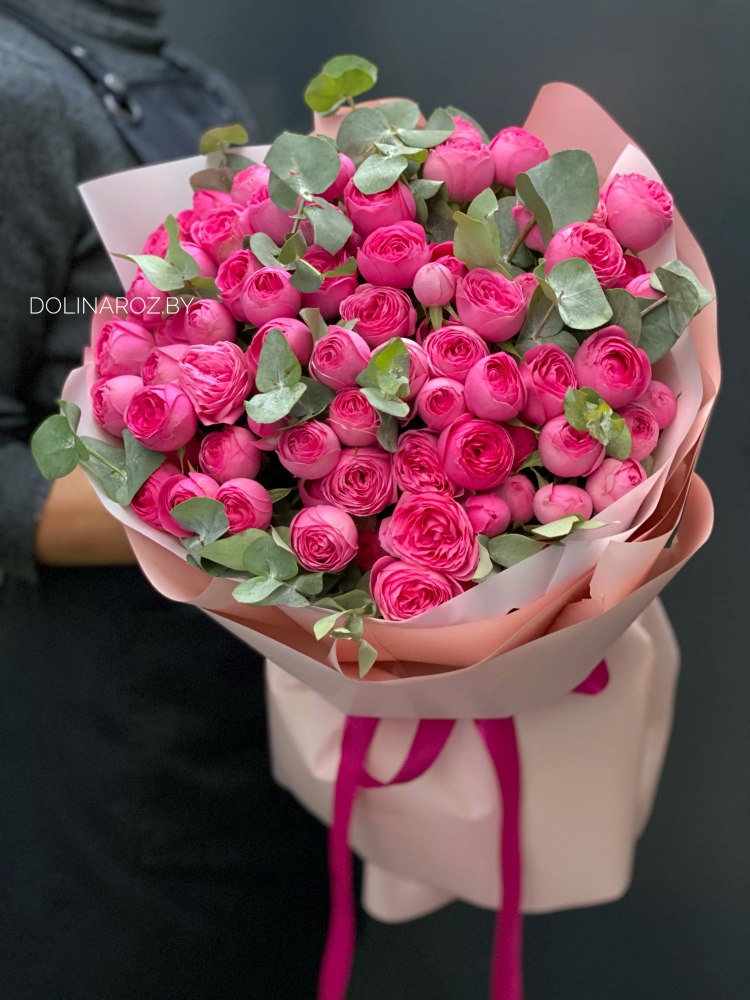 Букет кустовых роз "Аморе мио"