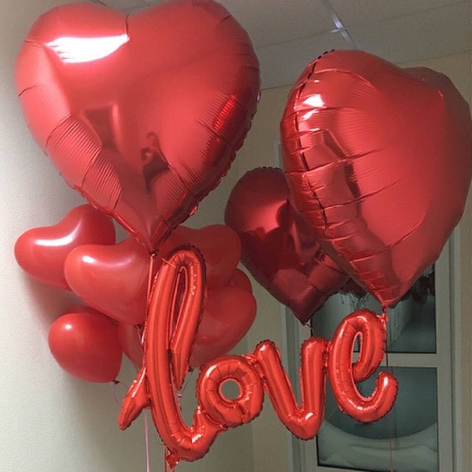 Фольгированный шар "Надпись love. Красный"