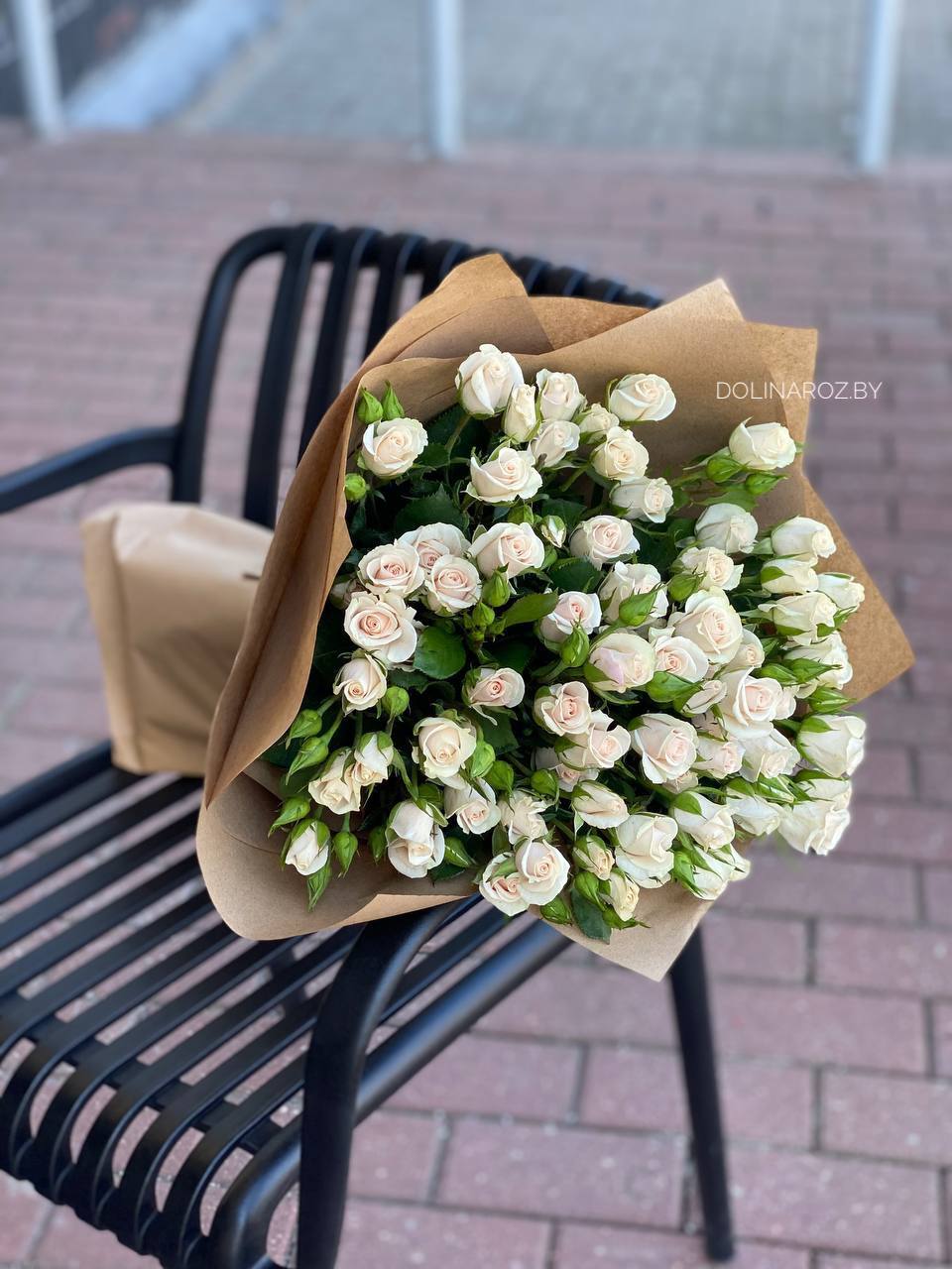 Букет кустовых роз «Кашемир»