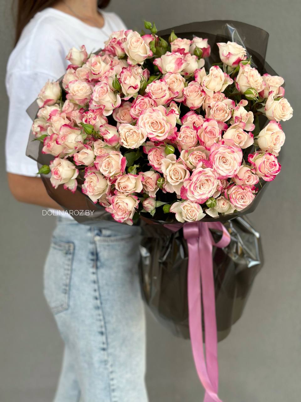Букет кустовых роз "Лана"
