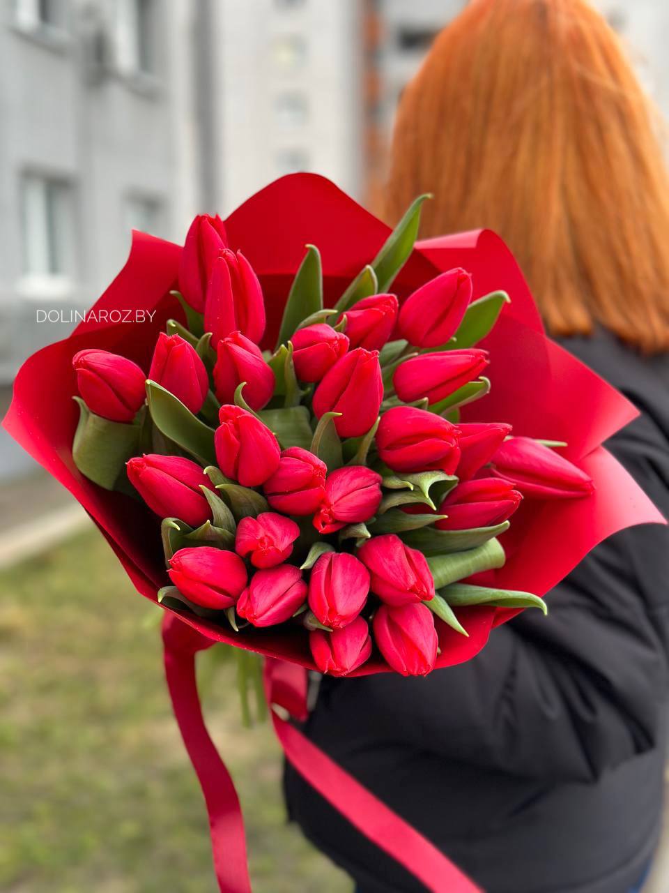 Букет тюльпанов "Красный стиль"