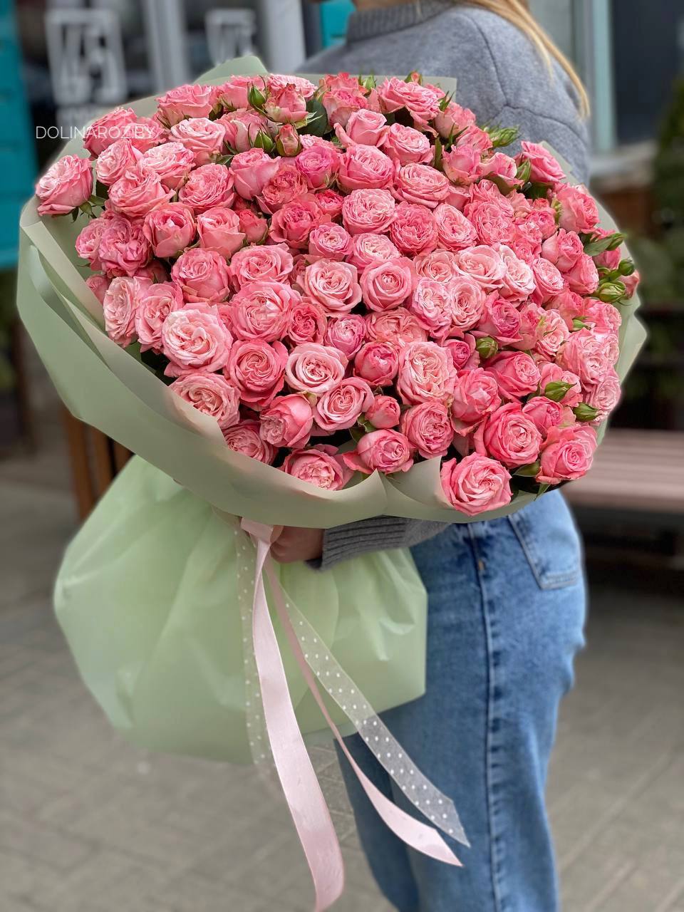 Букет кустовых роз «Клэринс»