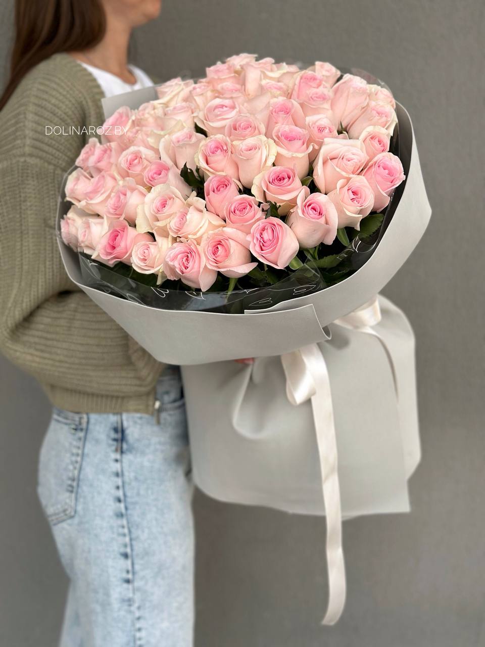 Букеты розовых роз