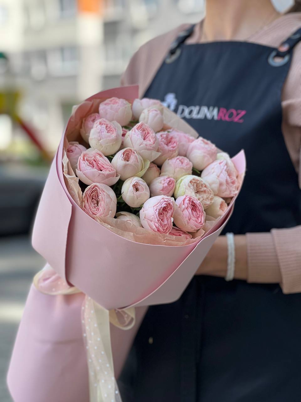 Букет кустовых роз "Бузантия"