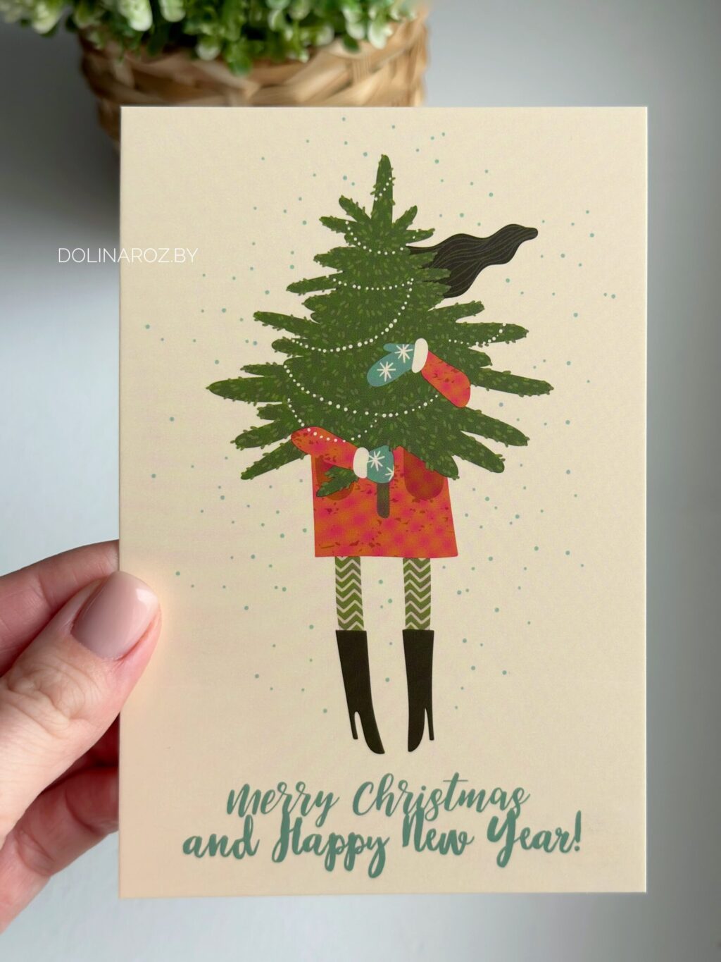 Карточка "Merry Christmas and Happy New Year. Девушка с елкой"